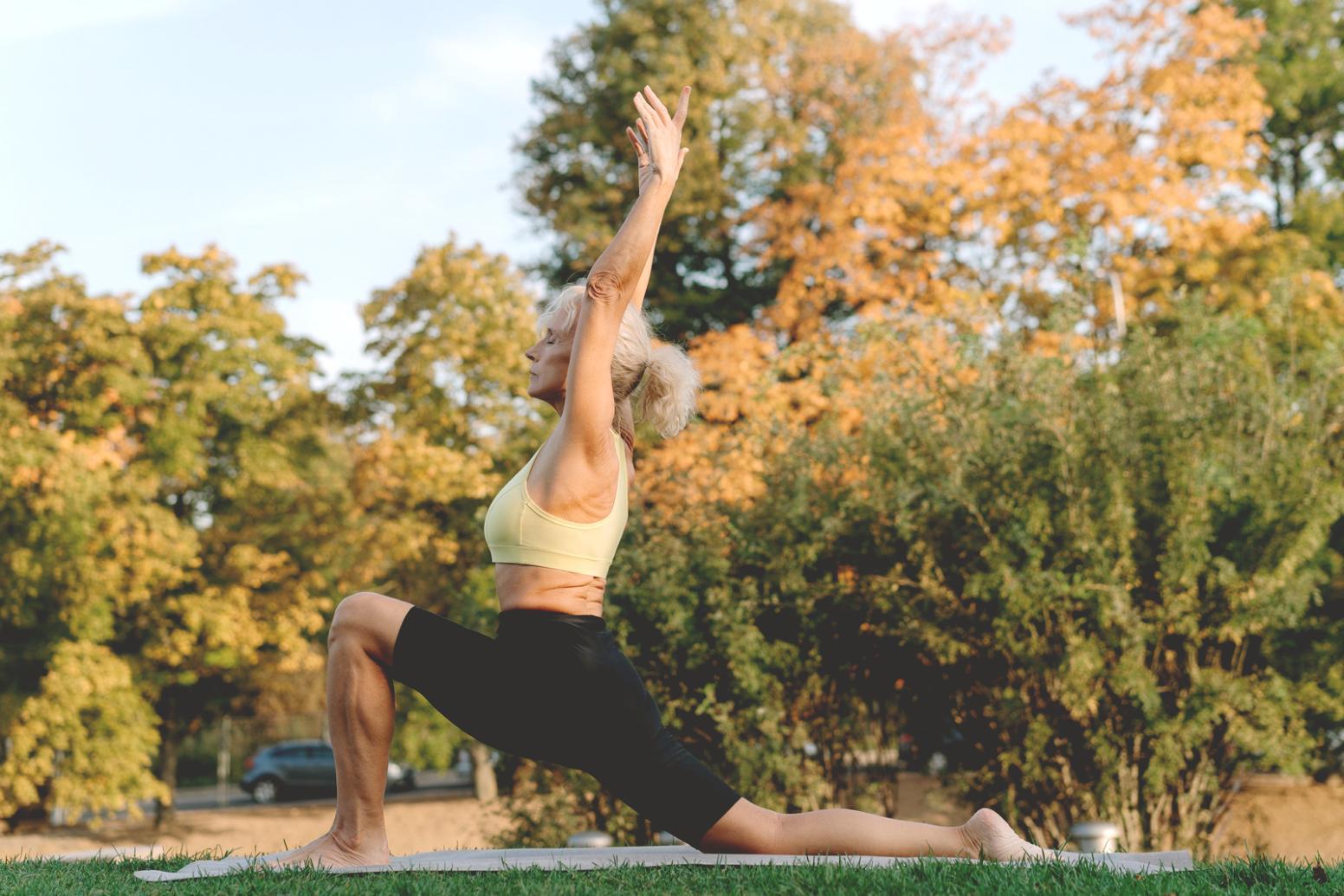 Демонстрація використання йога-блоків